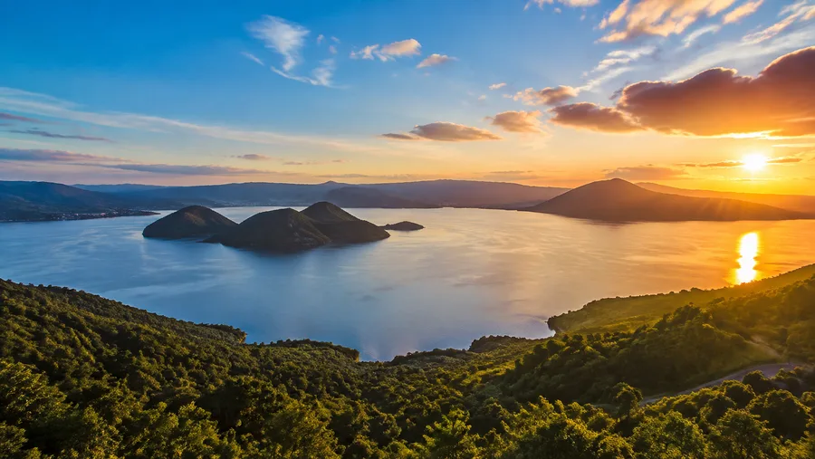 Lake Toya for Gintama Fans